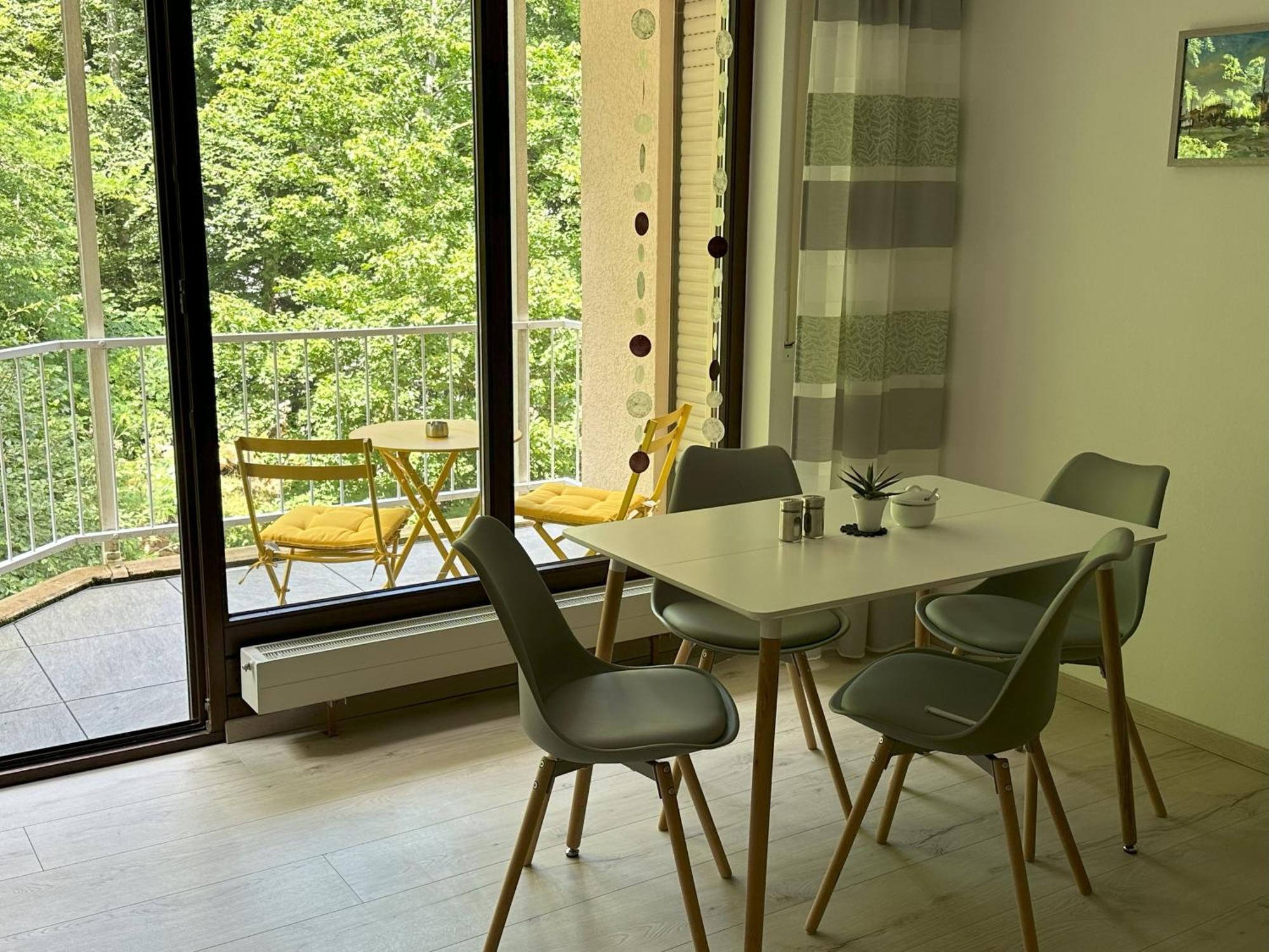Ferienwohnung Buehler-Kurparkresidenz Bad Bergzabern Buitenkant foto